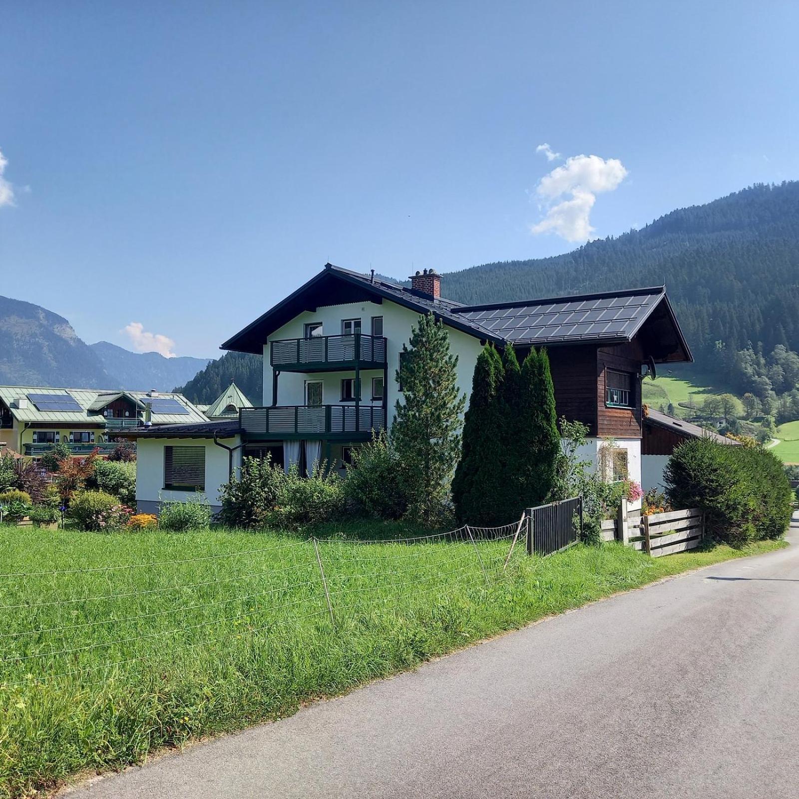 Gaestehaus Sieglinde Гозау Екстер'єр фото